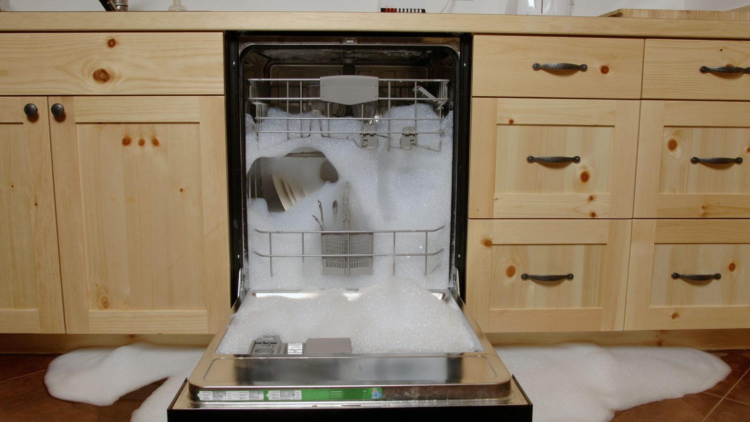 Can You Use Dish Soap Instead of Detergent In Your Dishwasher