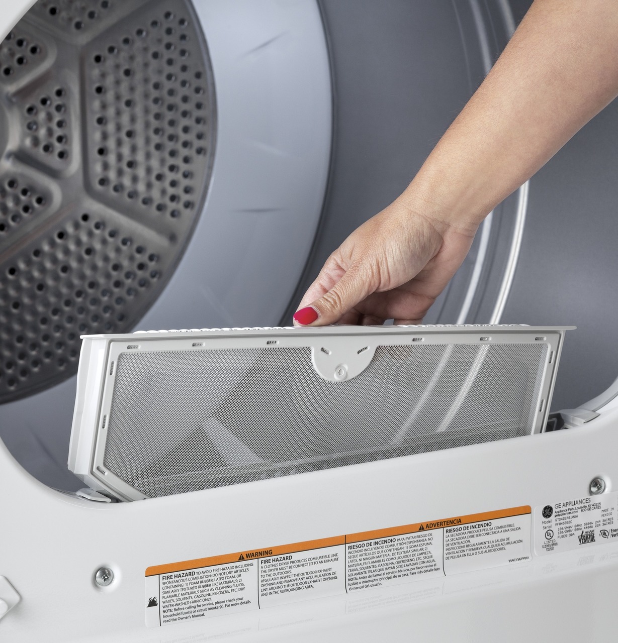 How to Clean a Dryer Lint Trap